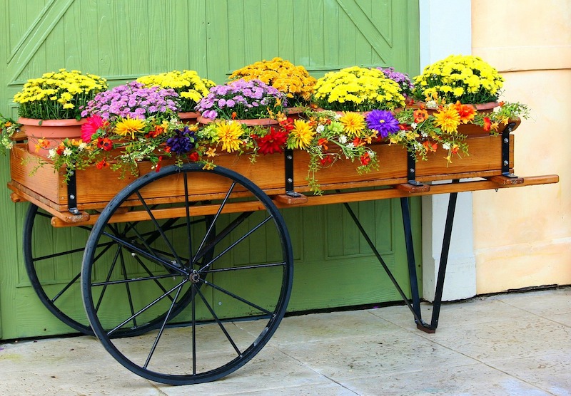 11 Handy Garden Carts For Hauling