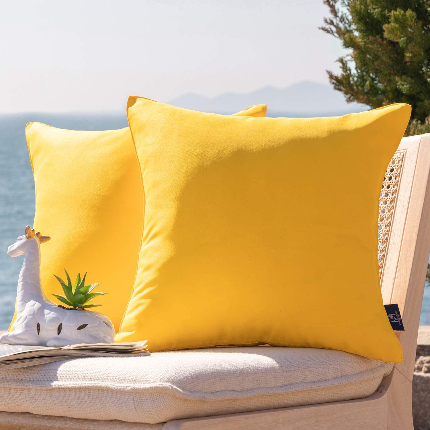 waterproof outdoor pillows